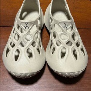 Stylish Cream Women's Mules